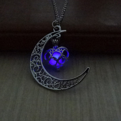 Lunar Glow Pendant – Silver-Plated Chain Necklace